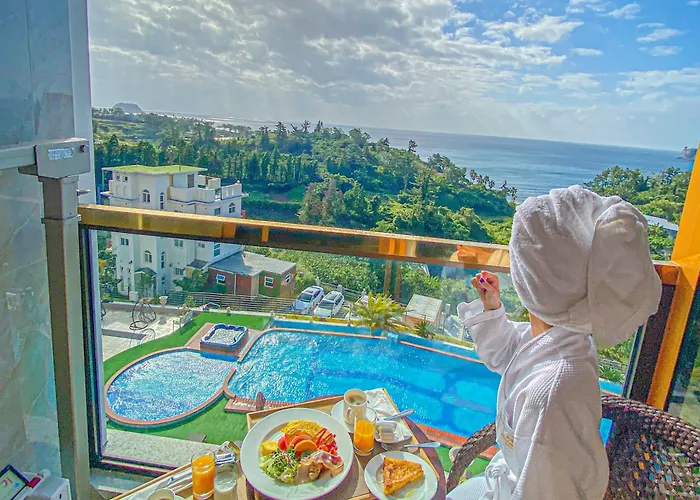 Goldone Hotel & Suites