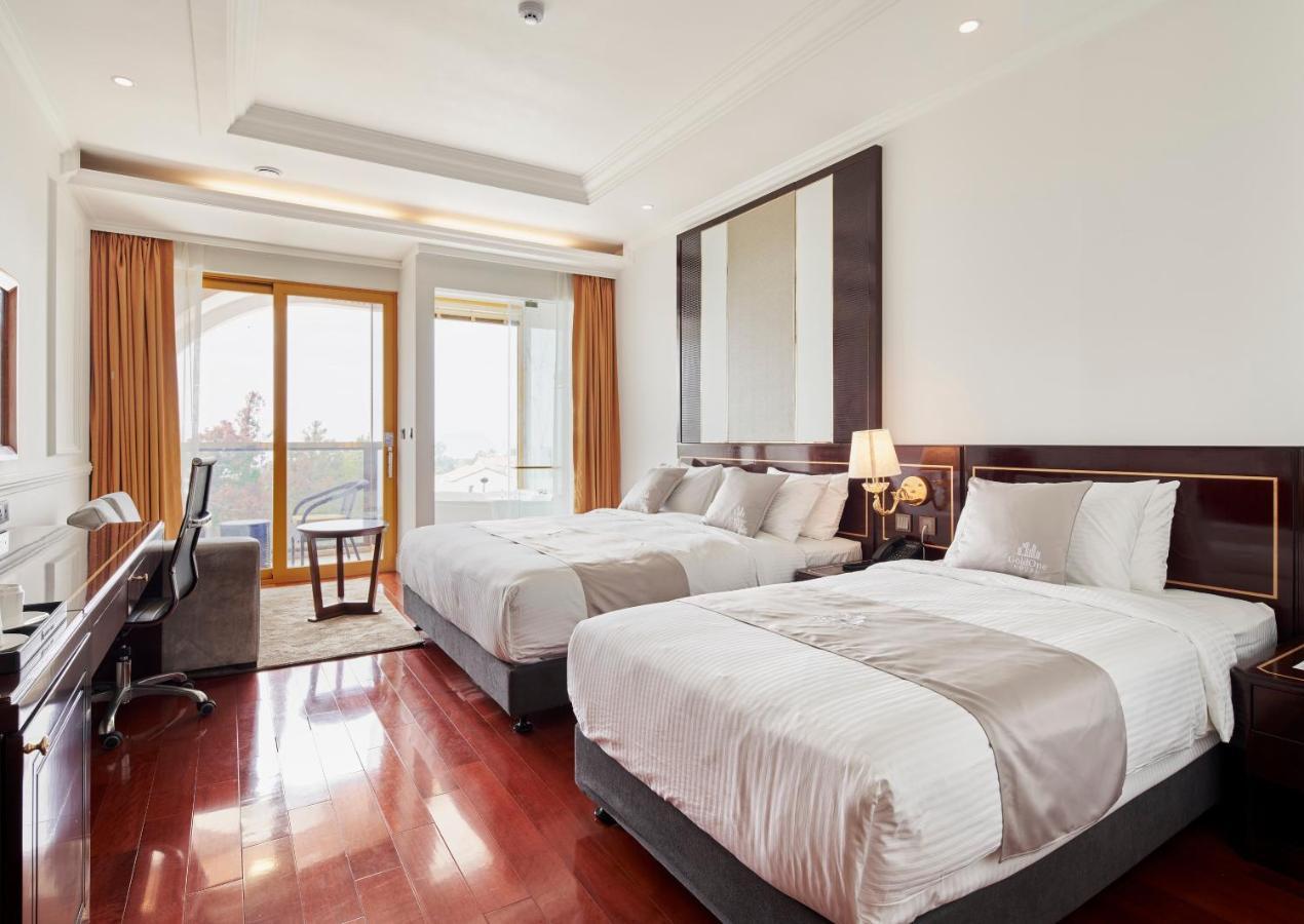Goldone & Hotel Seogwipo