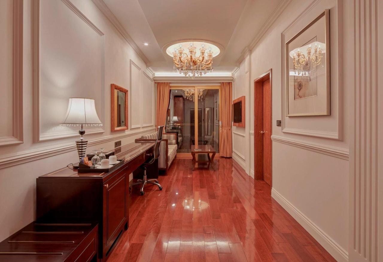 Hotel Goldone & 4*