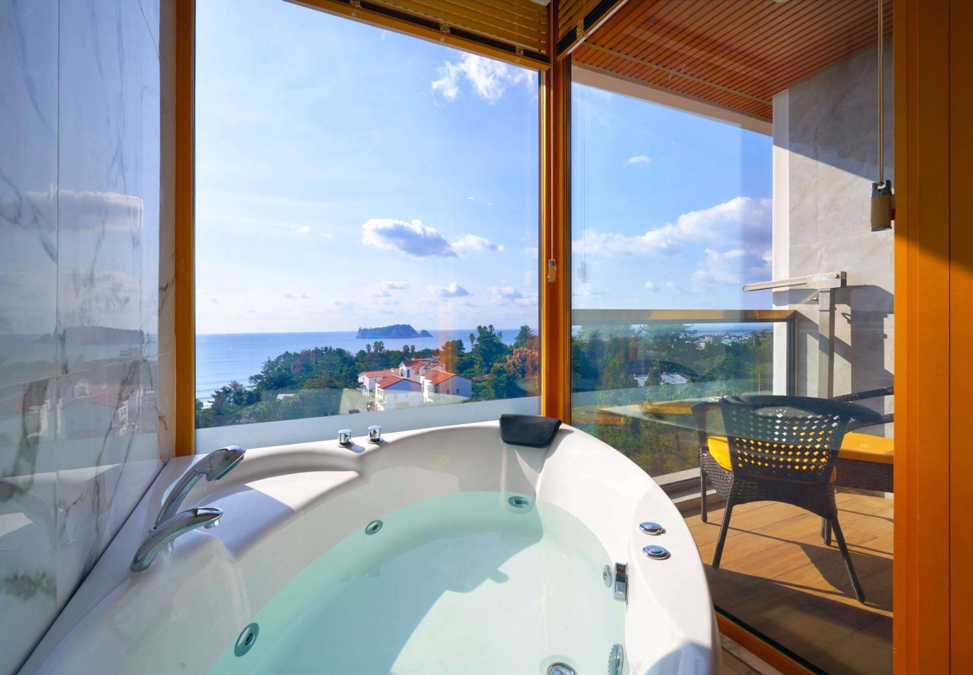Goldone & Hotel 4*