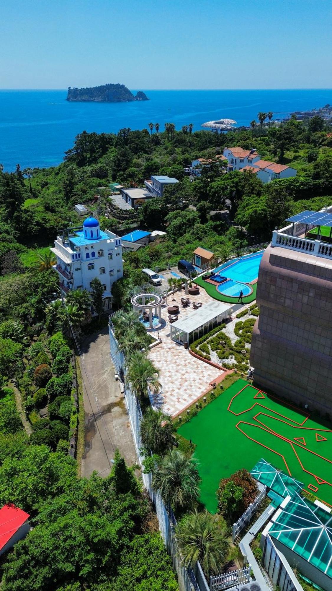 Goldone & Hotel 4*